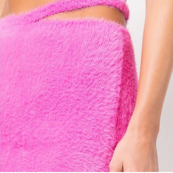 NWT SIMKHAI  Paytra Fuzzy Mini Skirt - Hot Pink XL Revolve - Picture 4 of 12